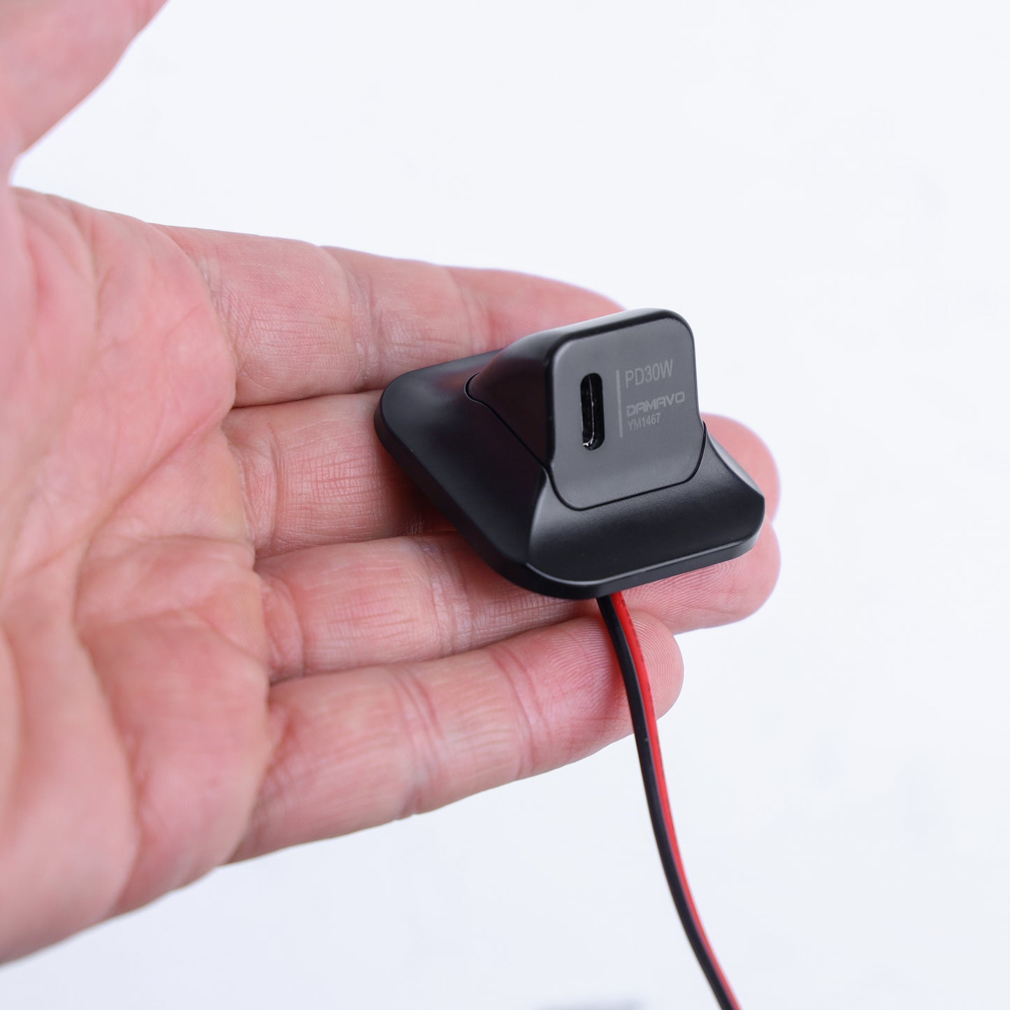 USB-C Surface Mount Charger
