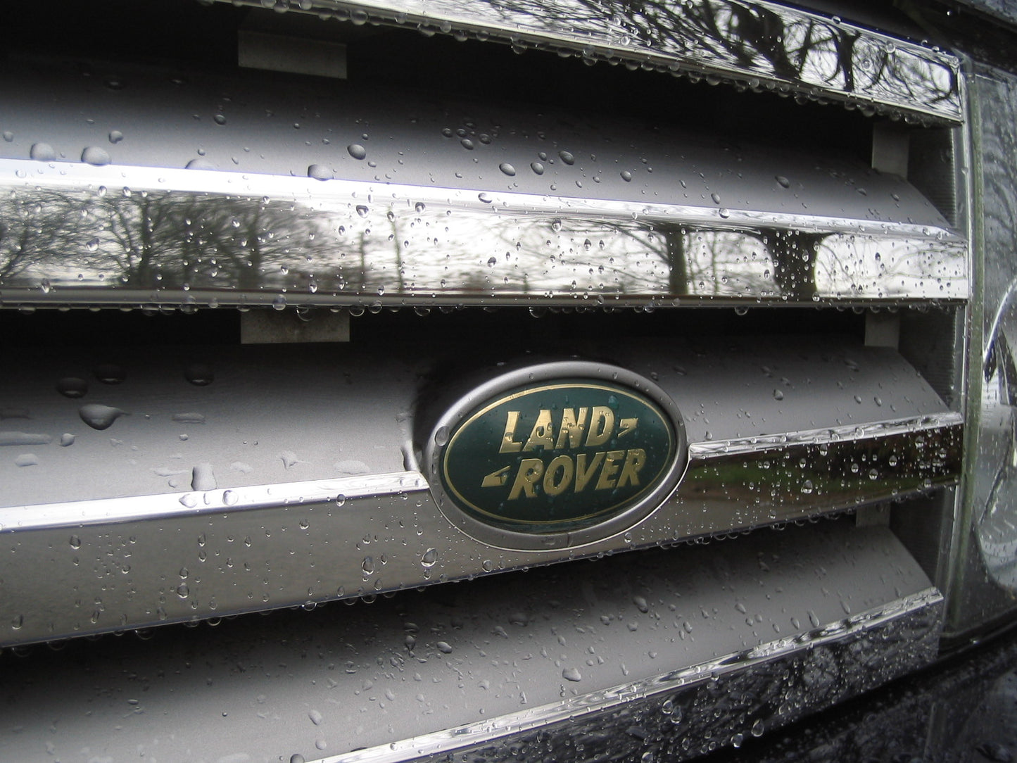 Genuine Front Grille Badge - Black & Silver - for Range Rover L322