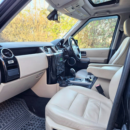 Dash Pillar in Black Piano for Land Rover Discovery 3 - Left