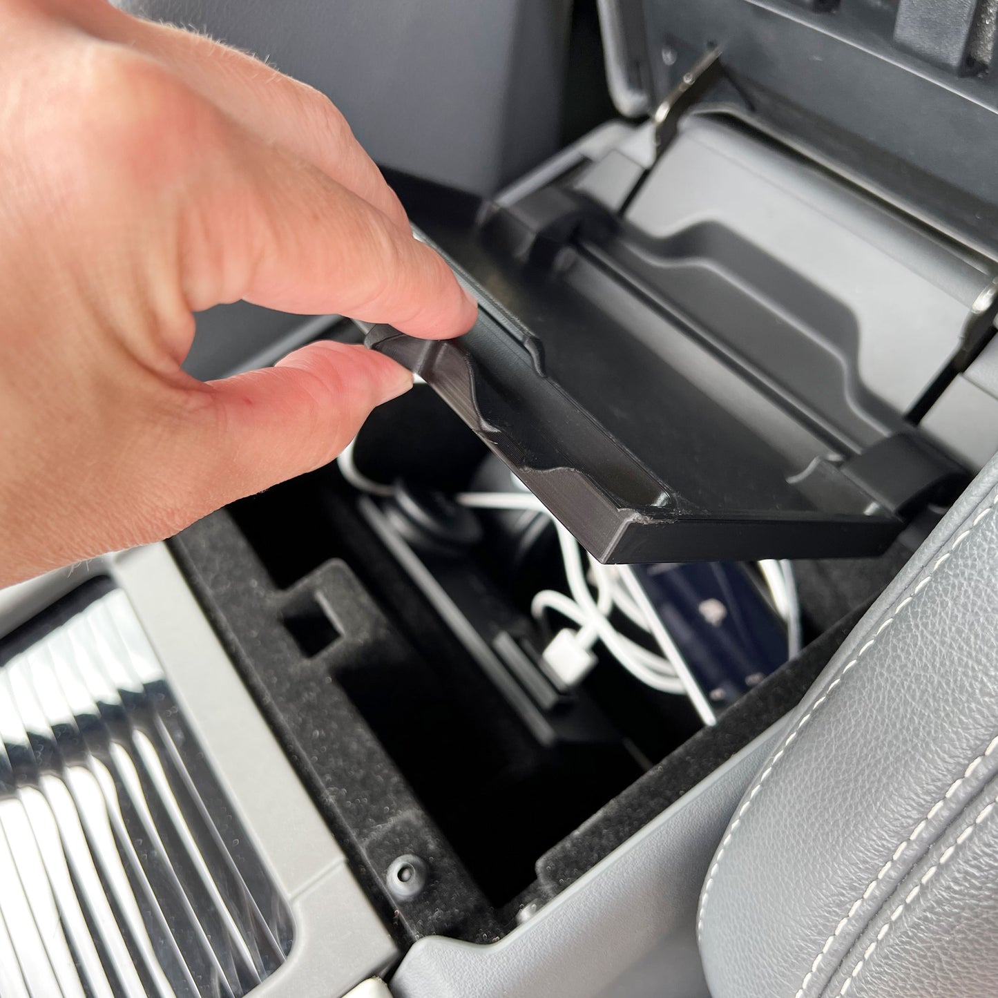 Centre Armrest Storage Tray for Range Rover Evoque 1 - for Late Type Cubby Box