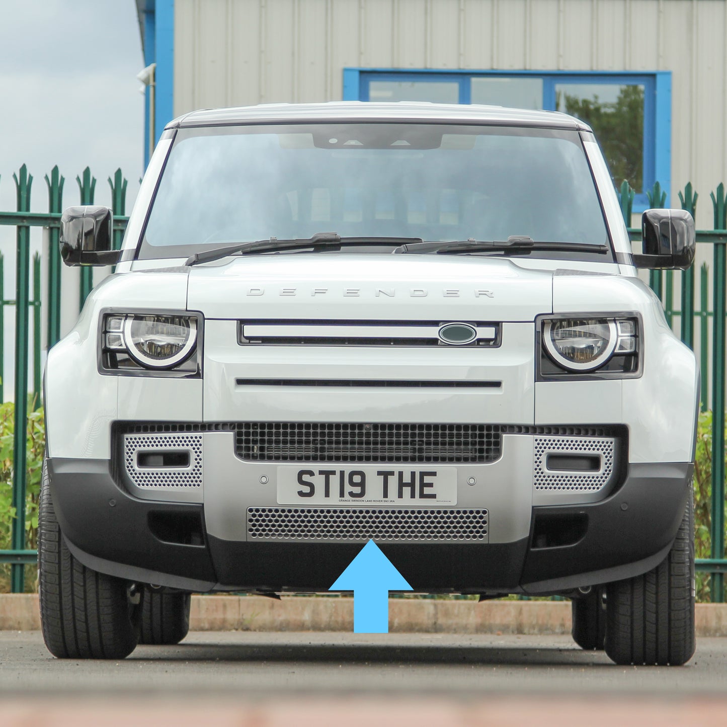 Lower Front Bumper Mesh Grille for Land Rover Defender L663 - Gloss Black