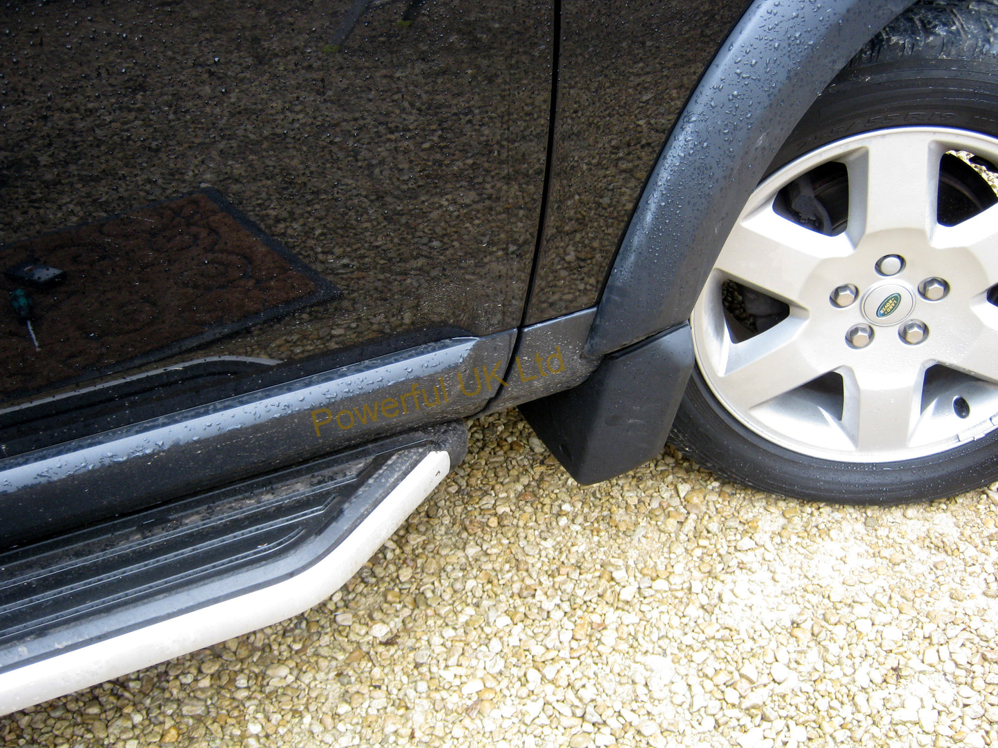 Aftermarket Mudflap kit - Front - for Land Rover Discovery 3 & 4