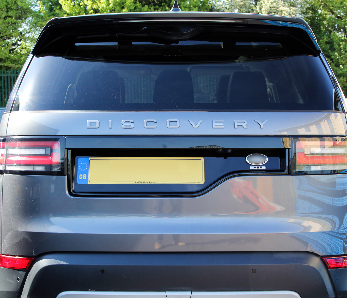 Tailgate Number Plate Moulding in Black for Land Rover Discovery 5 Dynamic