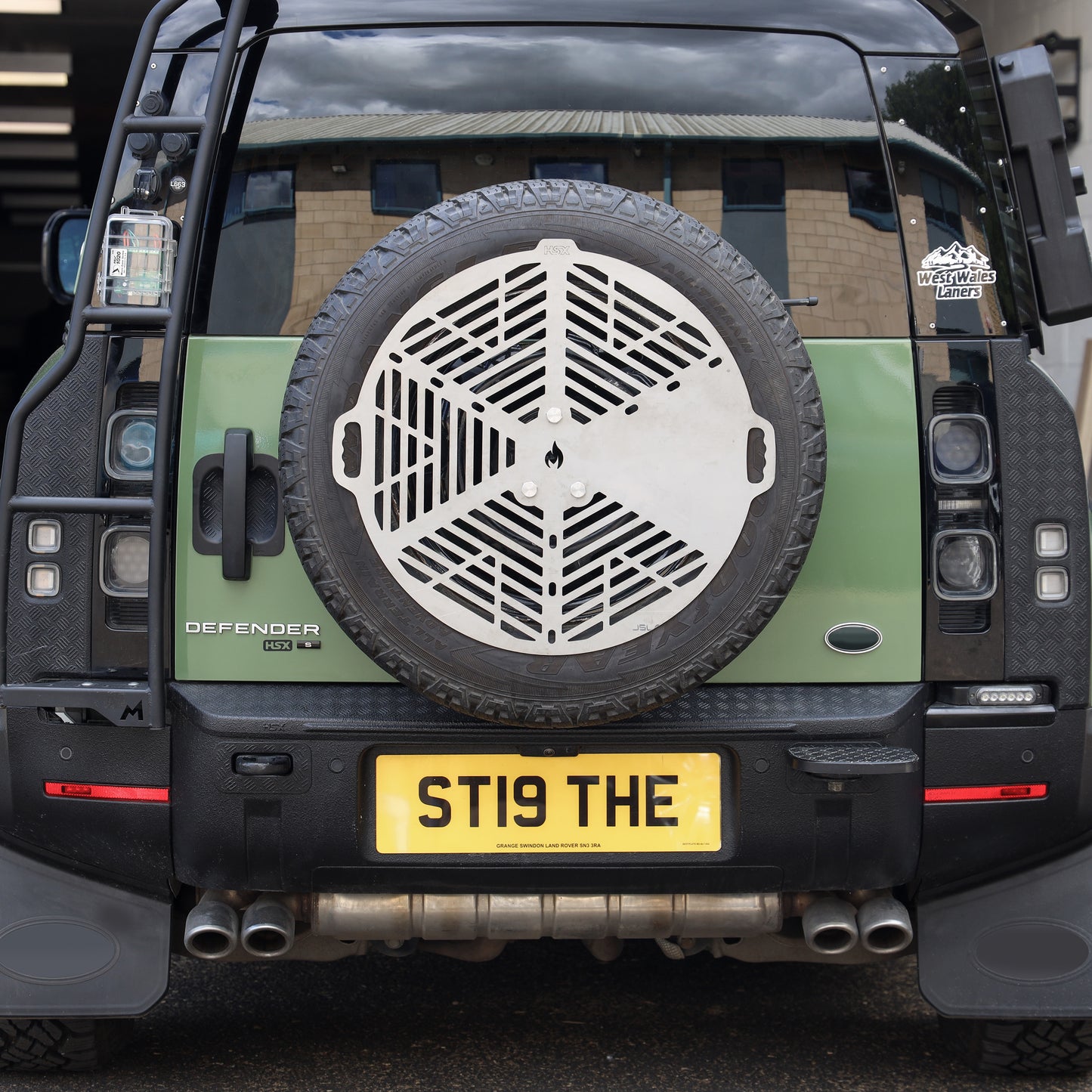BBQ & Spare Wheel Mount Kit for Land Rover Defender L663