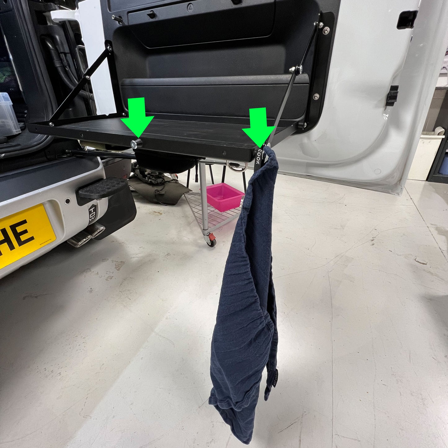 4x Hooks/Hangers for Land Rover Defender Folding Picnic Table