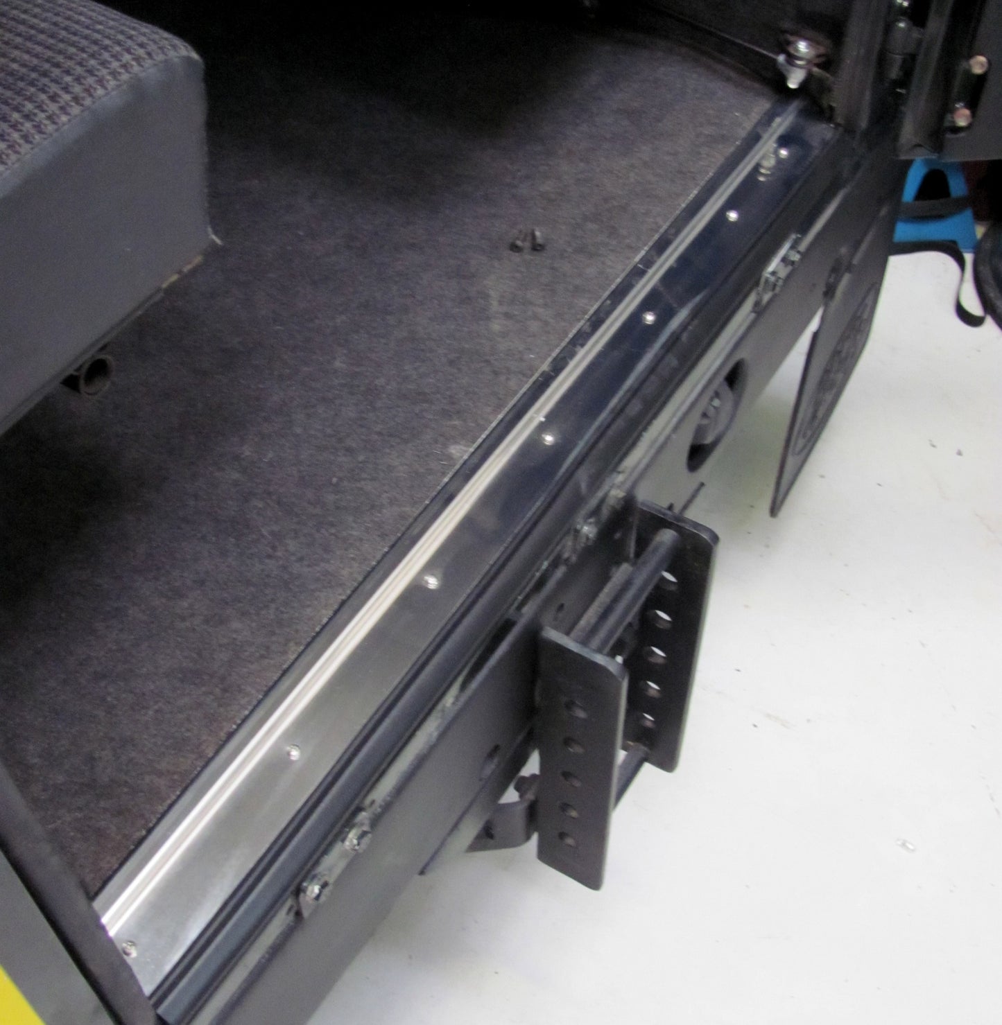 Rear Door Sill Step Trim Tread for Land Rover Defender