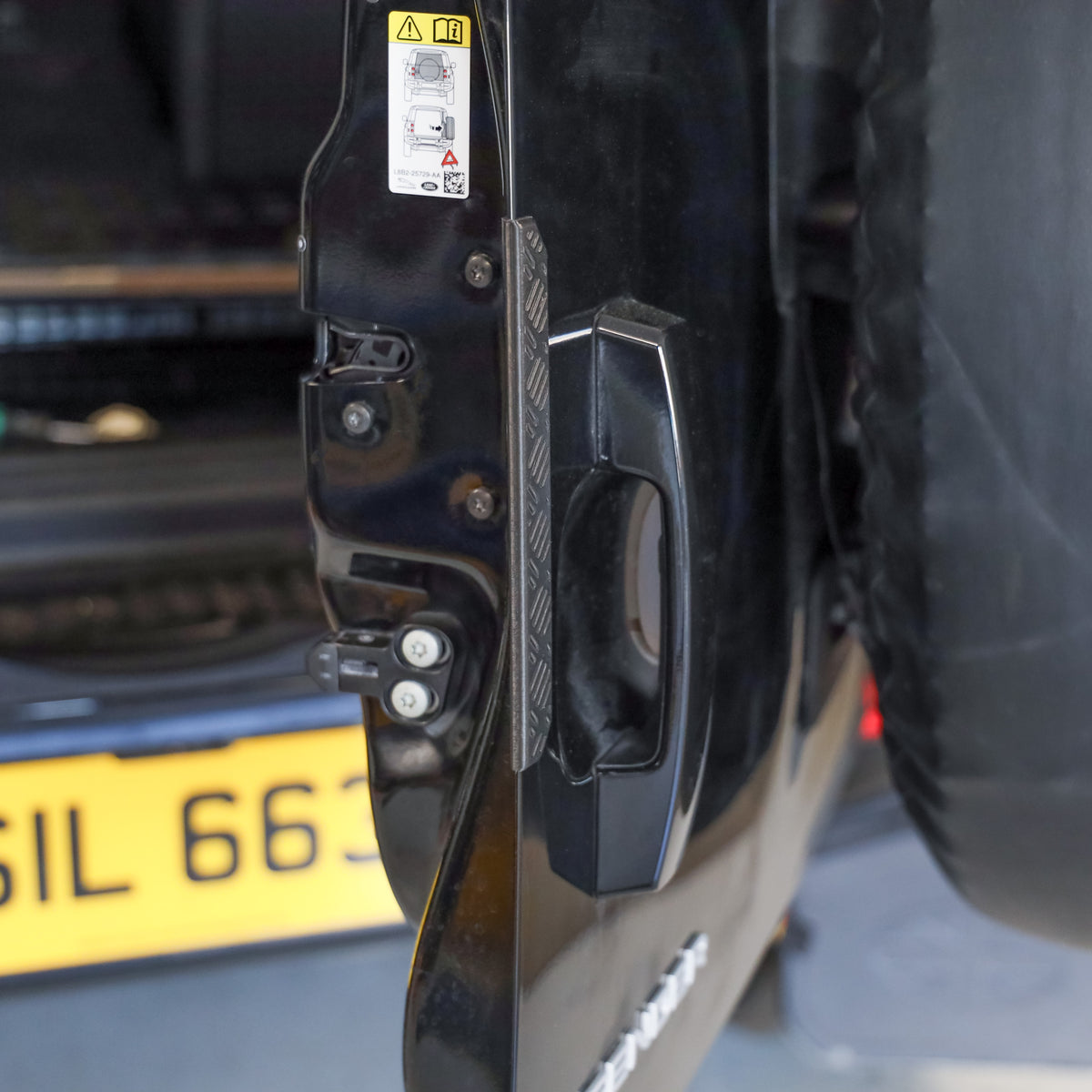 Tailgate Door Edge Protection Strip for Land Rover Defender L663 90/110/130 - Chequer Pattern