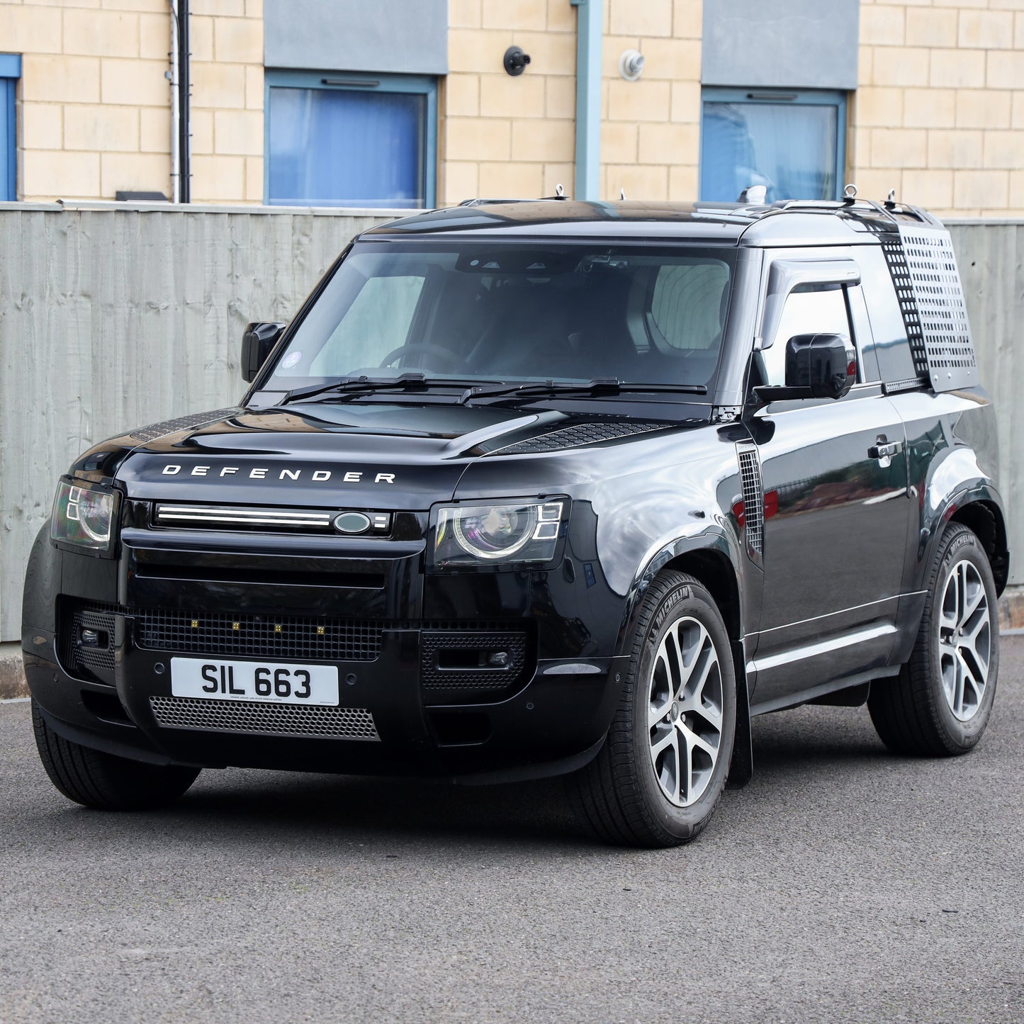 LED Front Grille Assembly for Land Rover Defender L663 - Smoked LED Strip
