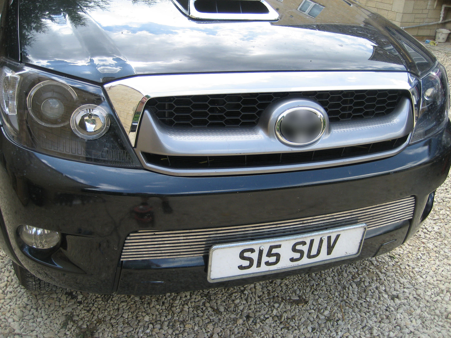 Front Grille - Chrome & Graphite - for Toyota Hilux Mk6
