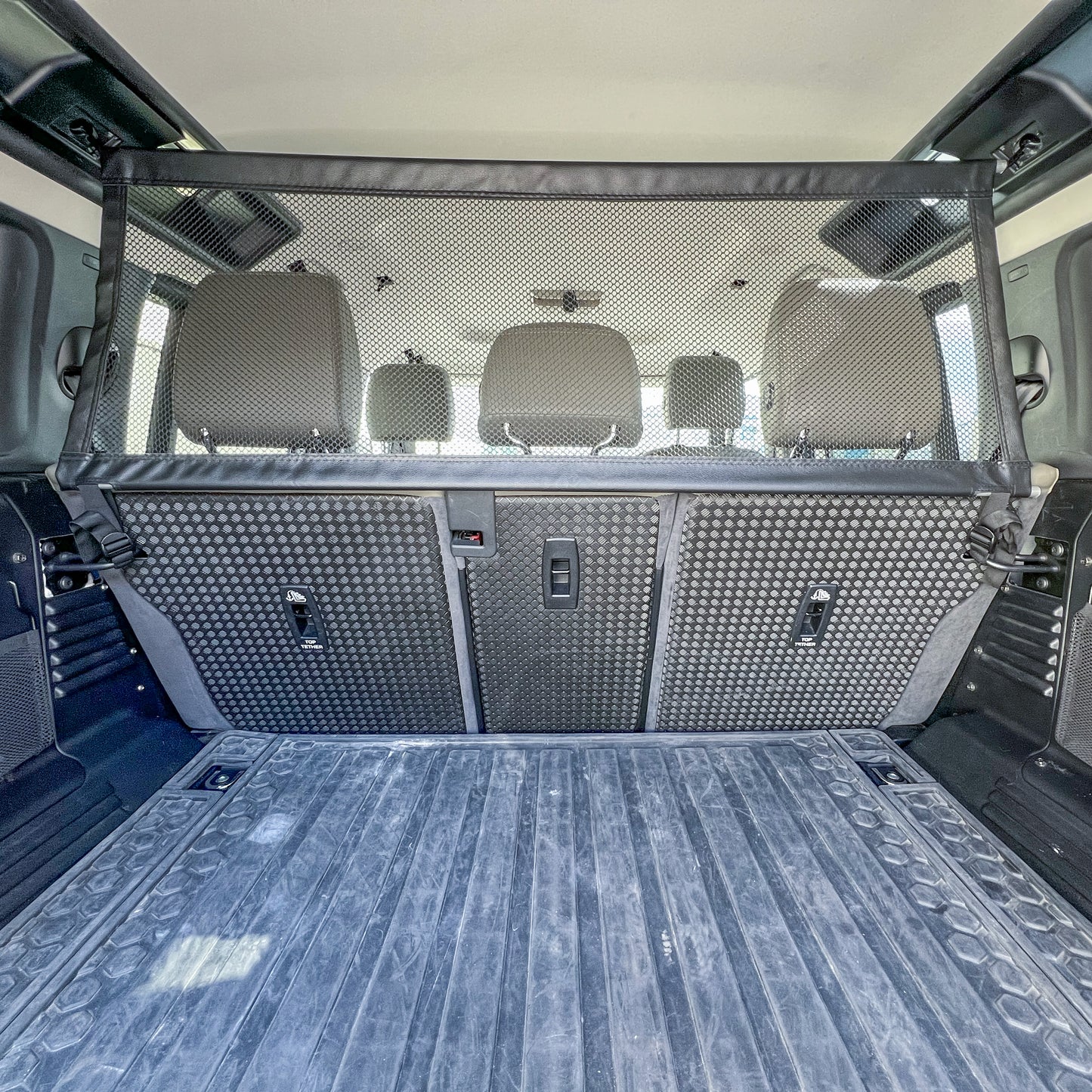 Loadspace Partition Net for Land Rover Defender L663 (110) - Bar Type