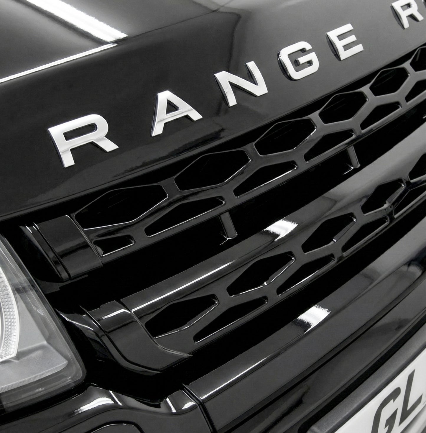 Front Grille for Range Rover Evoque - Aftermarket - Gloss Black