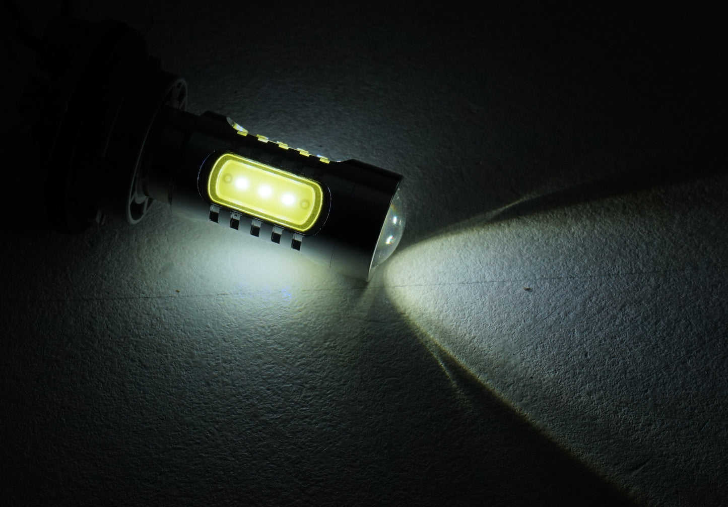 Reverse & Fog LED Bulb Upgrade Kit ( 4pc ) for Land Rover Discovery 3 & 4