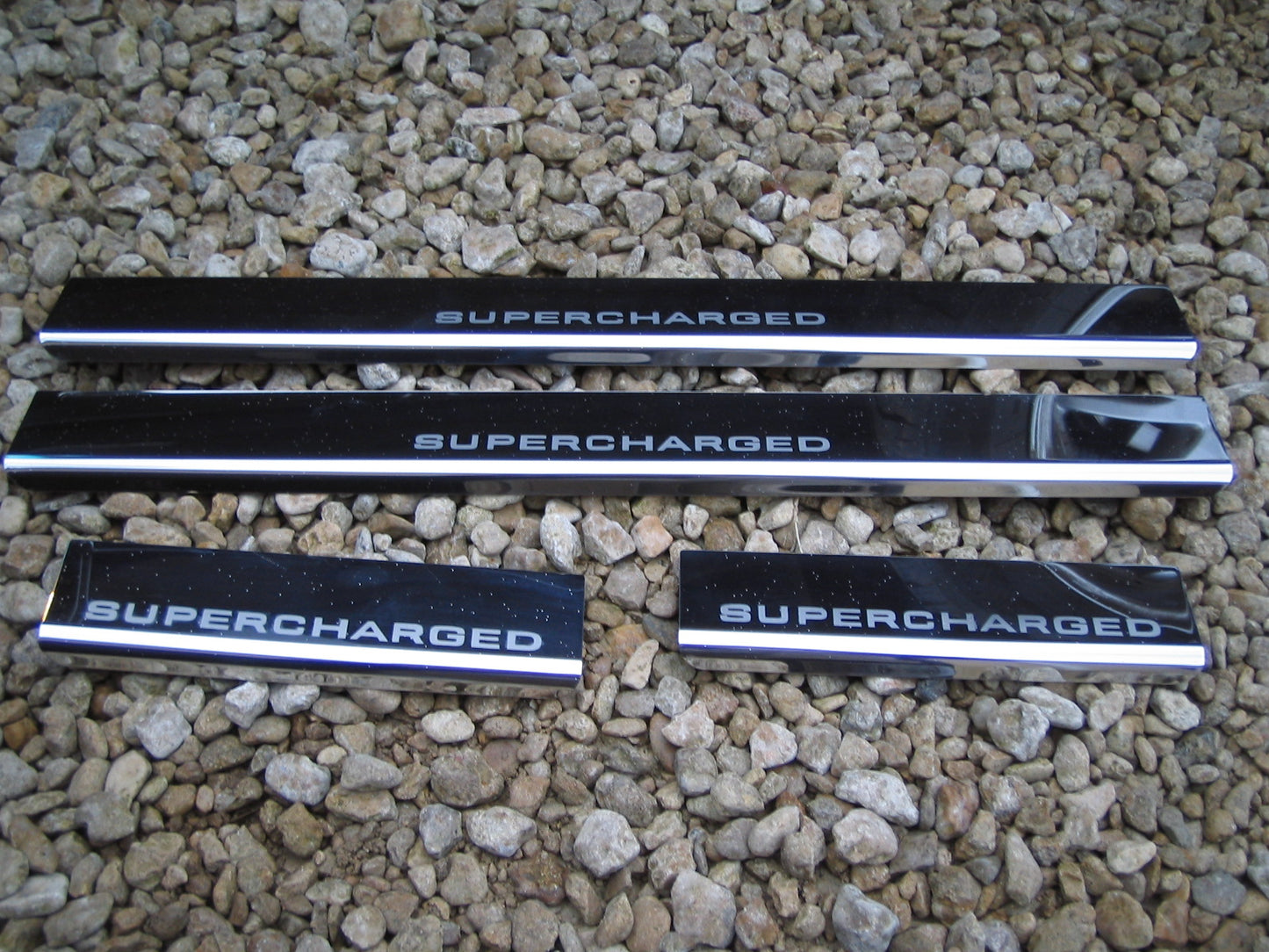 Door Step Covers SUPERCHARGED Logo for Range Rover L322