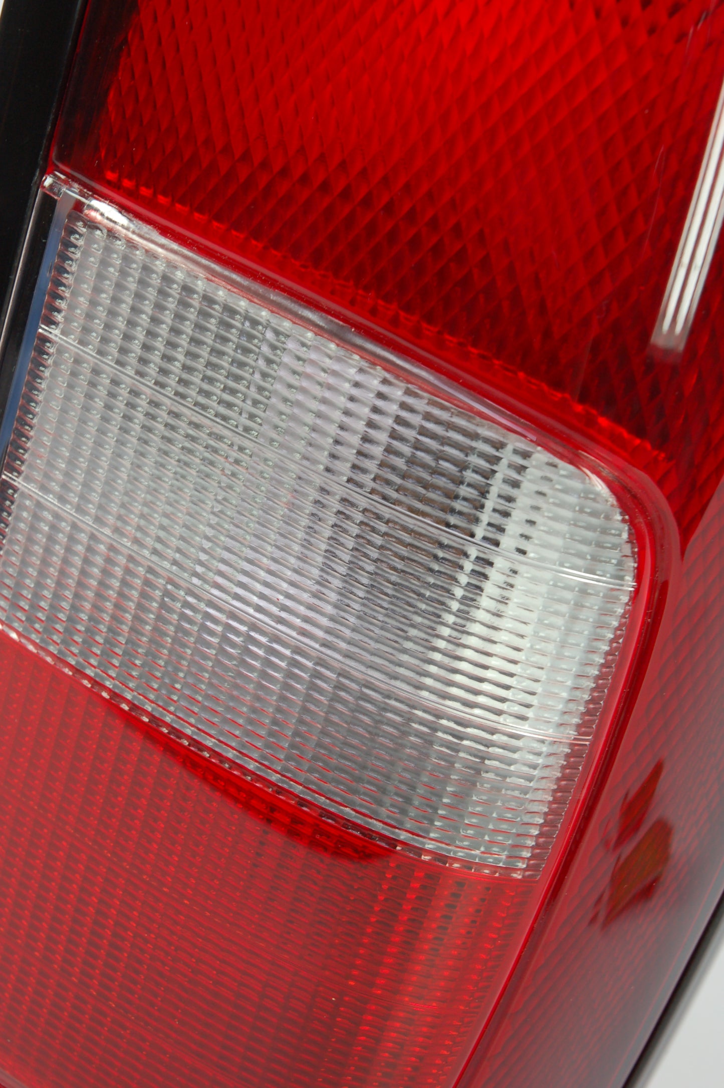Rear Light - UK Spec (with fog) - RH - for Nissan Navara D22