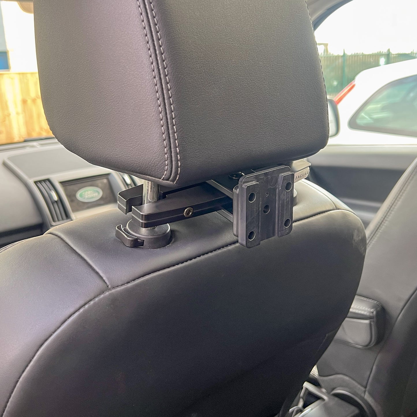 Headrest Mount iPad 2-4 Holder for Land Rover Freelander 2