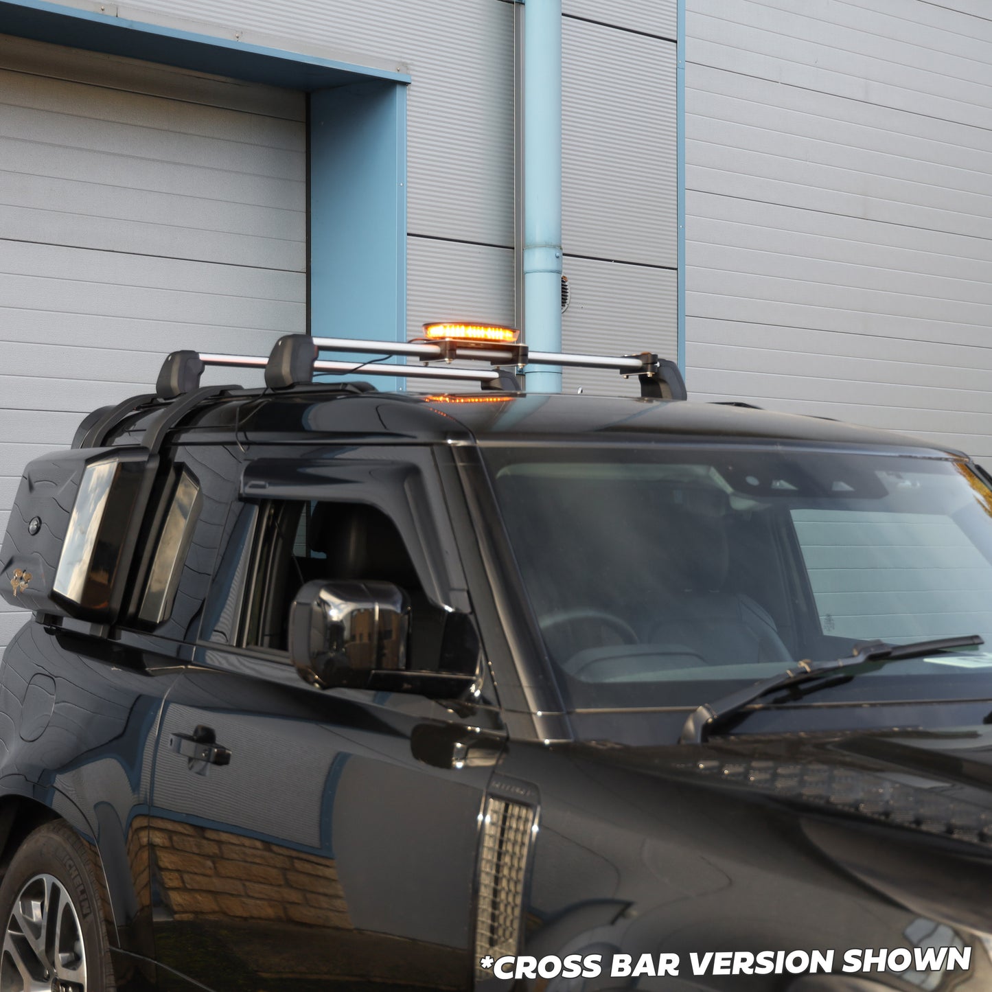 RING Beacon Light + Cross Bar Mount Kit for the Land Rover Defender L663