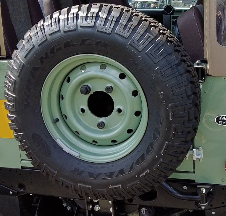 Genuine 16" Steel Wheels - Primer - Set of 5 for Classic Land Rover Defender Heritage