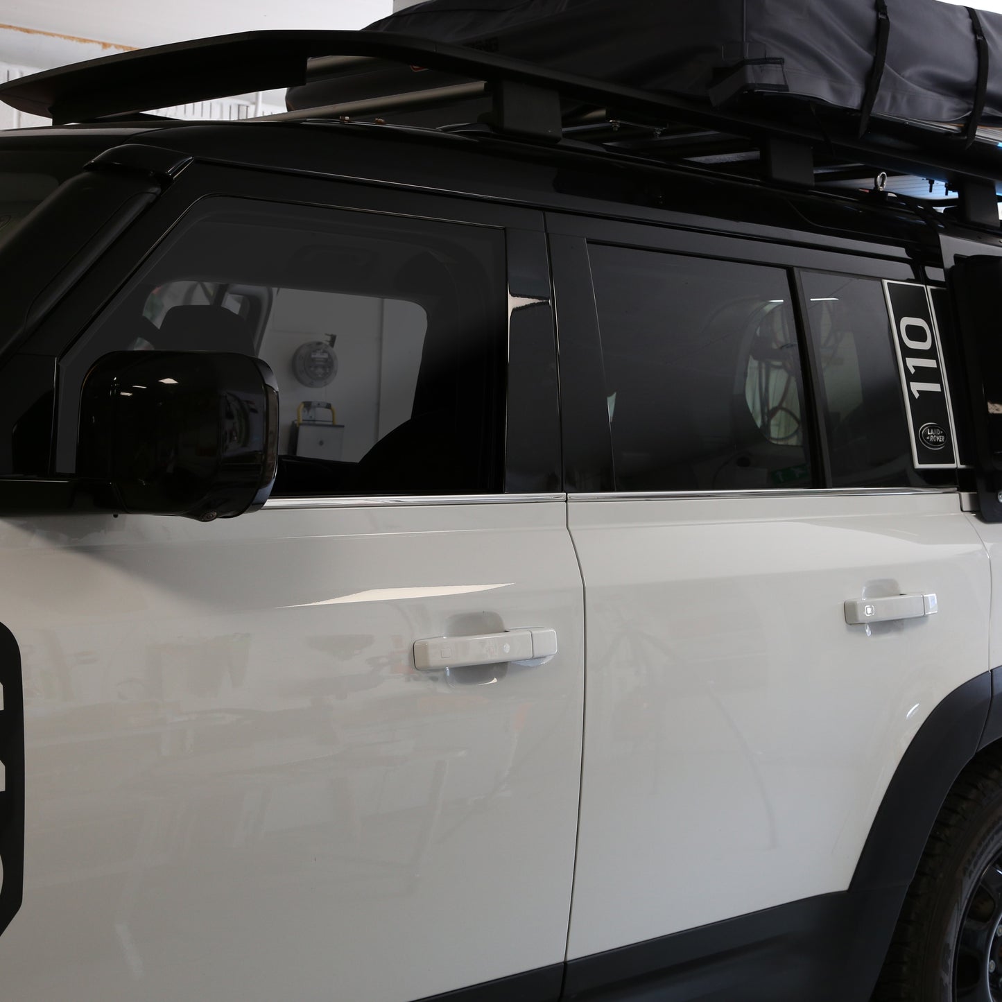 Door & Tailgate Handle Covers - Santorini Black - for Land Rover Defender L663 (110/130)