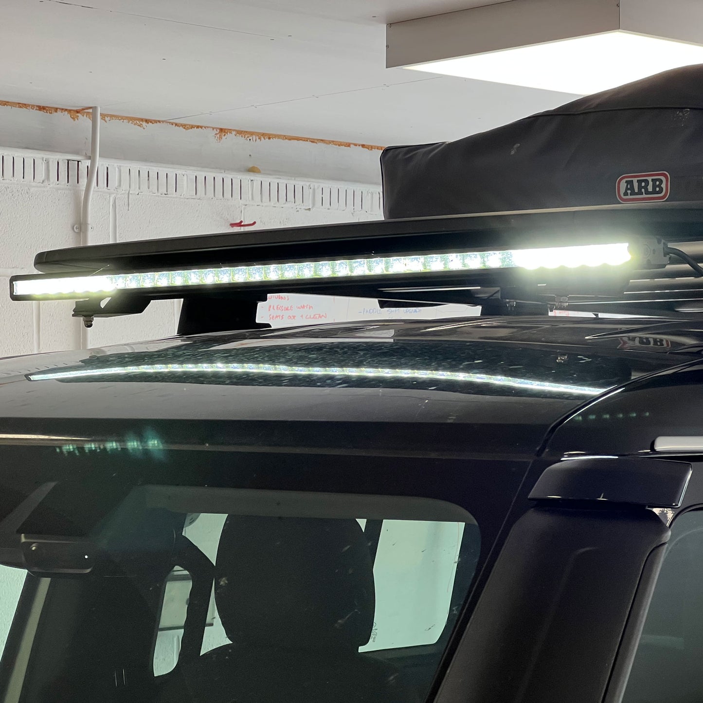 40" OSRAM Light Bar & Roof Rack Mount Kit for the Land Rover Defender L663